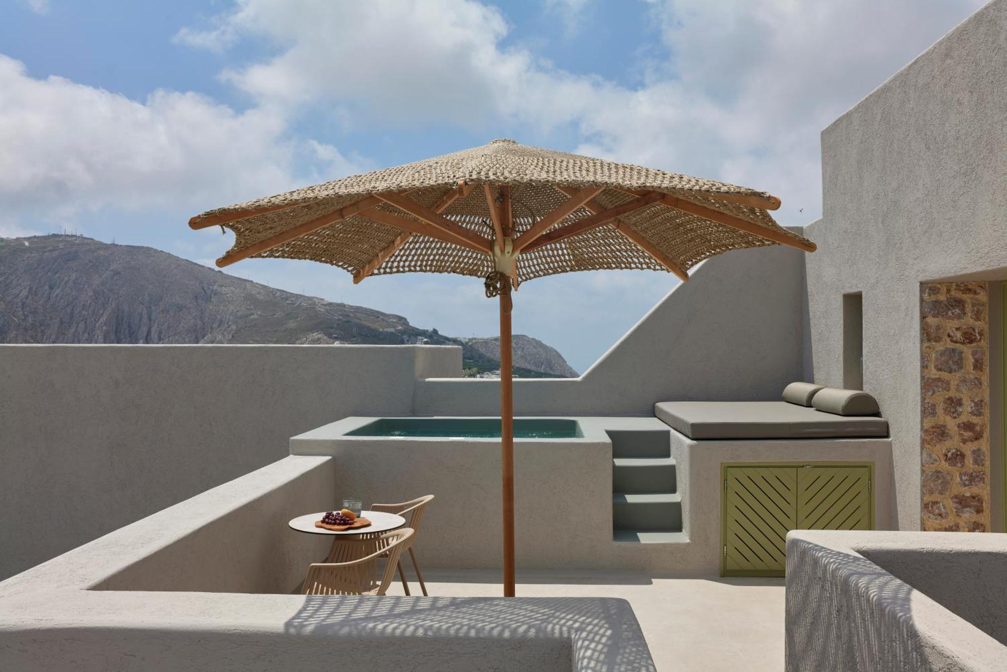 Aeon Suites - Adults Only Pyrgos Kallistis Exterior photo