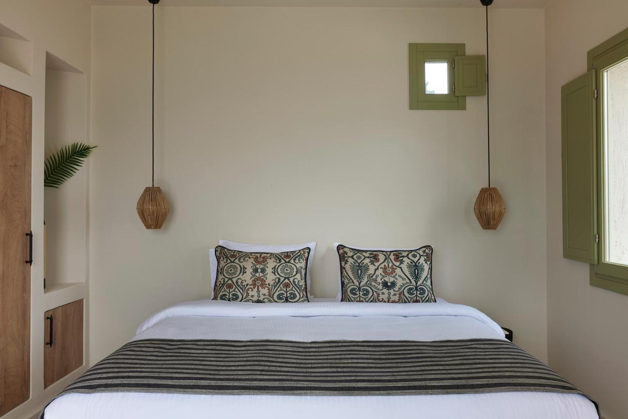 Aeon Suites - Adults Only Pyrgos Kallistis Exterior photo