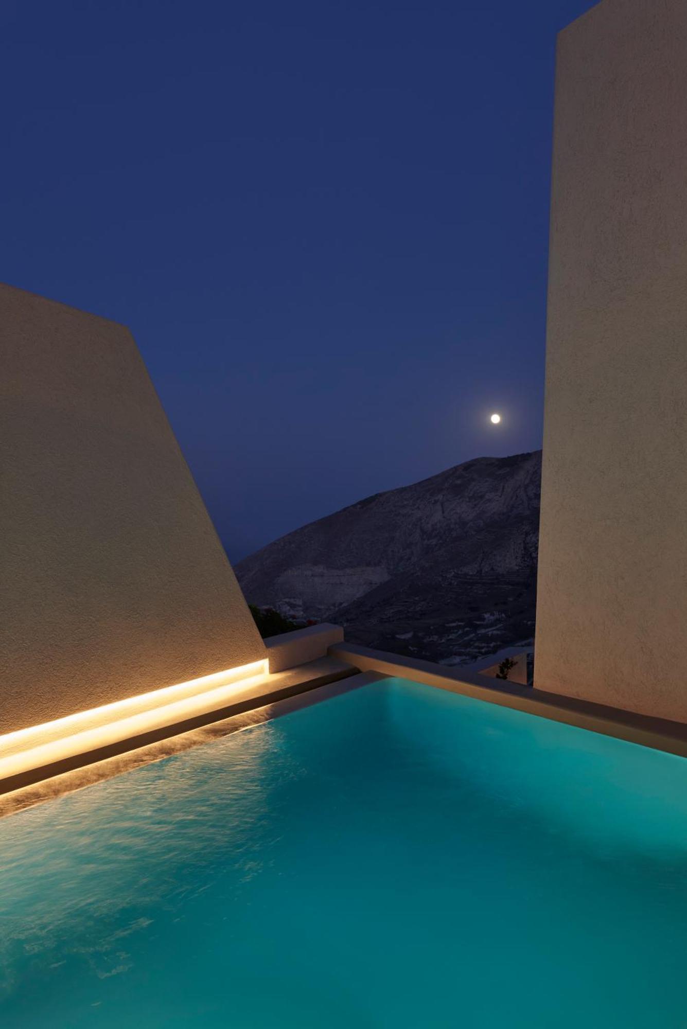 Aeon Suites - Adults Only Pyrgos Kallistis Exterior photo