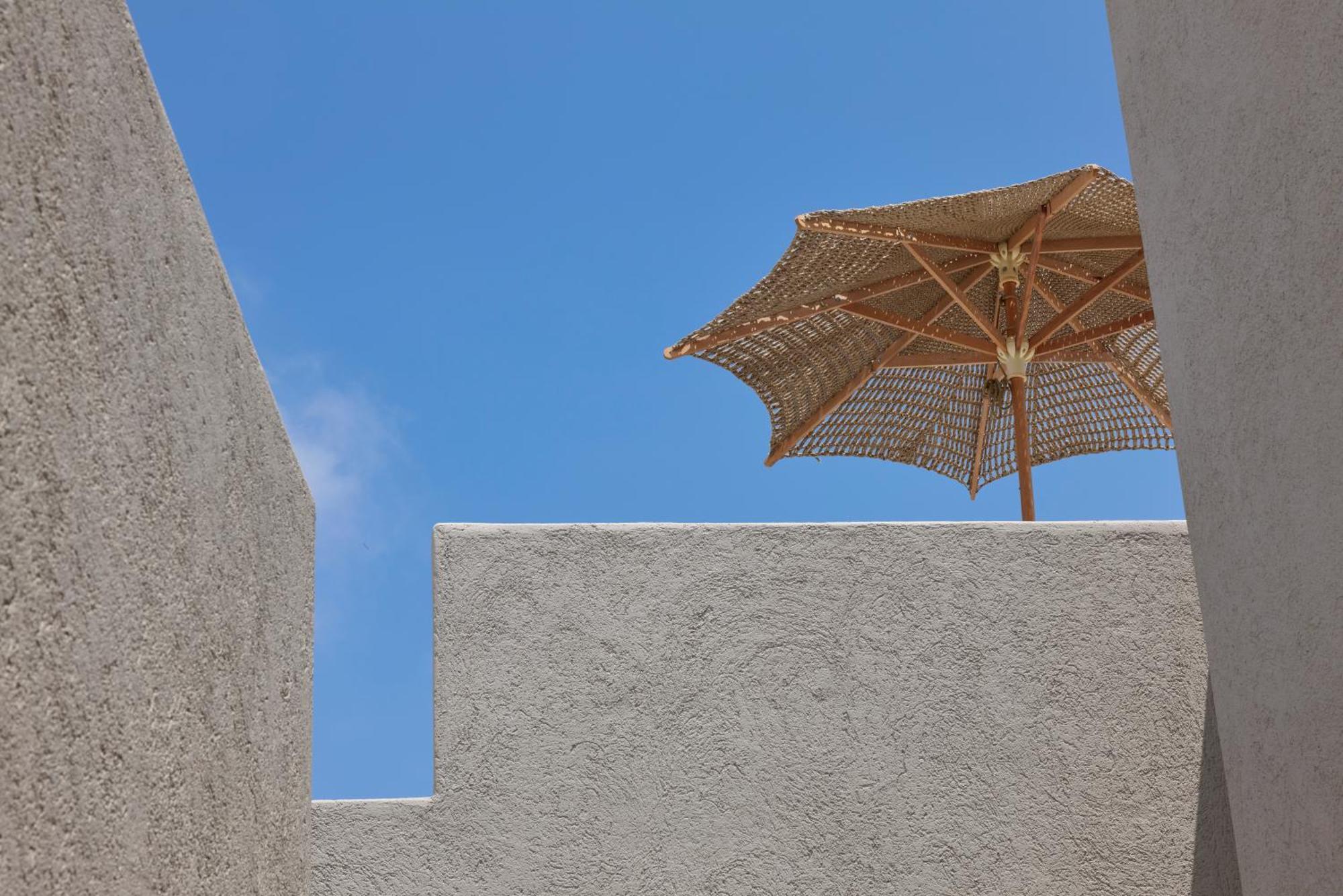 Aeon Suites - Adults Only Pyrgos Kallistis Exterior photo